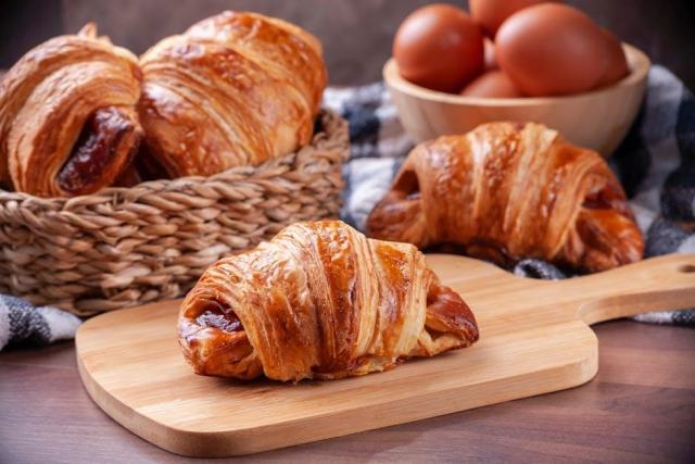 Feuilletés aux pommes caramélisées : recette rapide