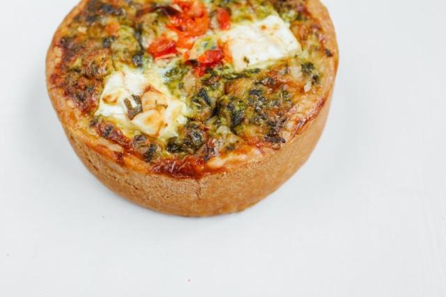 La quiche aux épinards et au chèvre, une tarte salée pleine de caractère