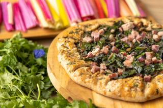 Quiche au vert de blettes et reste de poulet rôti