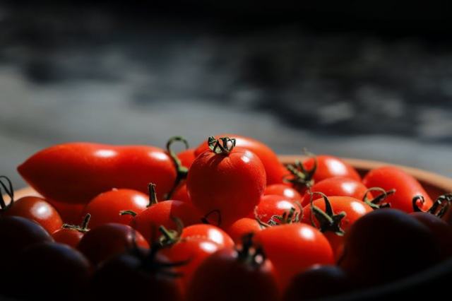 Salade de céleri branche et surimis, une entrée rapide, fraîche et savoureuse