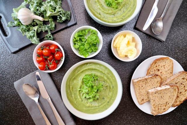 Persil frisé : l'herbe aromatique incontournable du potager